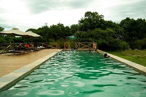 Loyk Mara Camp
