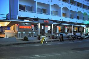 Zephyros Hotel