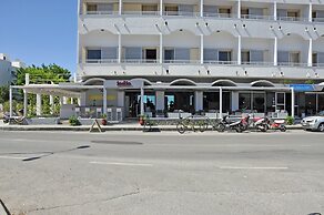 Zephyros Hotel