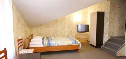 MegaLait Hotel