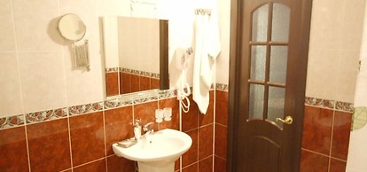 MegaLait Hotel