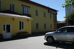 MegaLait Hotel