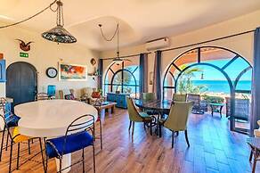 Casa Kootenay Waterfront BnB