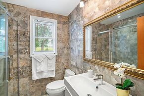 Vineyard Villa Bed & Breakfast