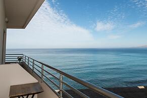 Kronos Hotel
