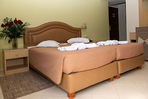 Kronos Hotel