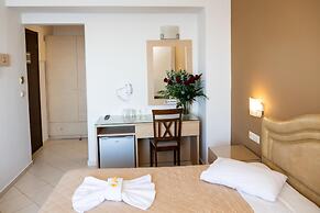 Kronos Hotel