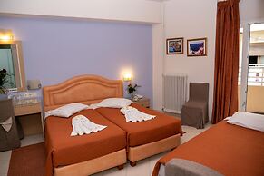 Kronos Hotel
