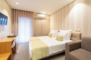 Adelaide Hotel