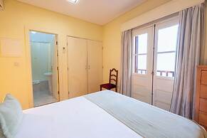 Adelaide Hotel