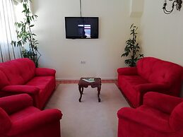 Adelaide Hotel