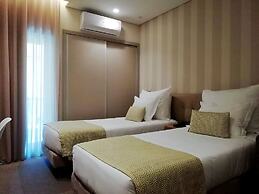 Adelaide Hotel