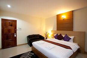 Amnauysuk Hotel
