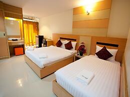 Amnauysuk Hotel