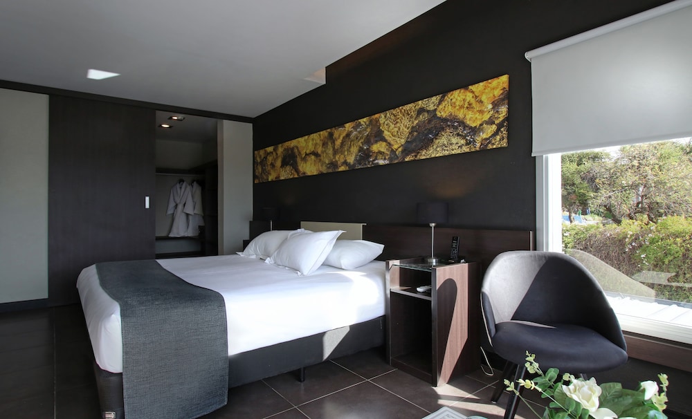 Pinares Panorama Suites & Spa