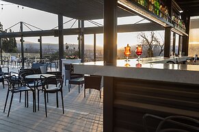 Pinares Panorama Suites & Spa