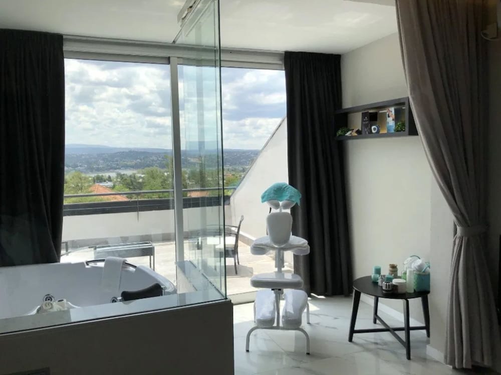 Pinares Panorama Suites & Spa
