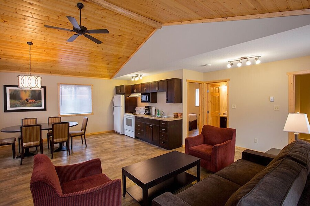 Jasper East Cabins
