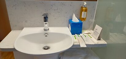 Holiday Inn Express Gurugram Sector 50 by IHG