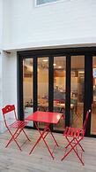 Zzzip Guest House - Hostel