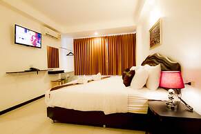 TH Beach Hotel