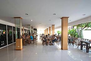 TH Beach Hotel