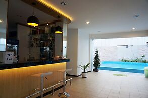 TH Beach Hotel