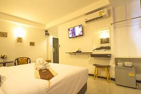 TH Beach Hotel