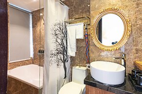 Hoang Trinh Hotel
