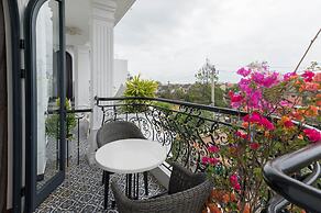 Hoang Trinh Hotel