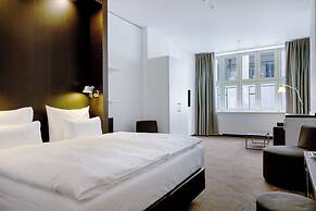 Motel One Prague-Florentinum