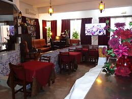 Hotel 4 Estações