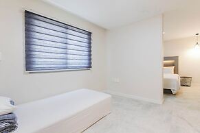 La Feliz Hotel CSM