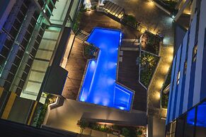 Arena Apartments by CLLIX