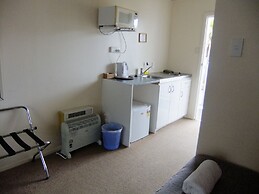 Abbeycourt Motel