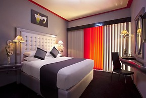 Broadway Hotel