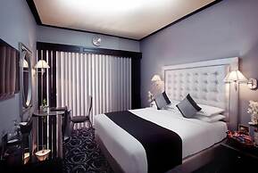 Broadway Hotel