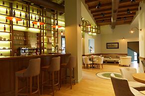 Ionia Suites