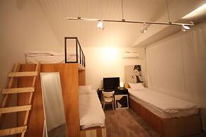 House740