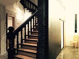 House740