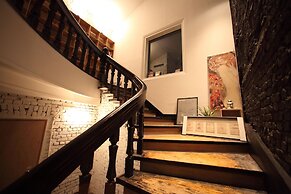 House740