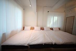 House740