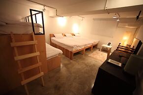 House740