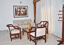 Hotel Laureles 70