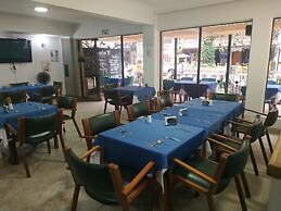 Hotel Laureles 70