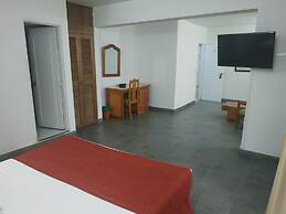 Hotel Laureles 70