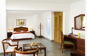 Hotel Laureles 70