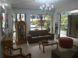 Hotel Laureles 70