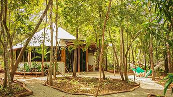Dreamsea Surf Camp