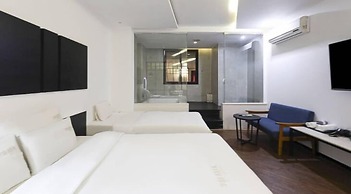2 Heaven Hotel